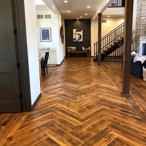 How much do you love this floor? 1-10 GO!
.
.
.
@enterprisewood - Beautiful work!