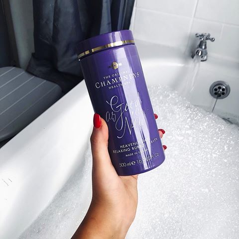 GUYS my stress level today is off the charts - not even sure this @champneysspas bubble bath will destress me 😭 got home yesterday in the pouring rain to find the leak in our bedroom - which I paid £600 to fix - was back, and dripping all over the carpet. Long story short our roofer has pretty much scammed us out of money and hadn’t actually fixed the leak, so I’m spending my day googling Small Claims Court and having a minor nervous breakdown. Help 🙃 .
.
.
.
#newhome #firsthome #iboughtahouse #propertyladder #property #firsttimebuyer
#interior4inspo #interiorstyled #interior4all #dream_interiors #interior_and_living #interior_delux #lovely_interior #ourluxuryhome #charminghomes #passion4interior #classyinteriors #interiors4homes #inspire_me_home_decor #actualinstagramhomes #greyhome #greyhomedecor #greyhomes #creamhome #neutralhome #mininalisthome #scandihome #hyggehome