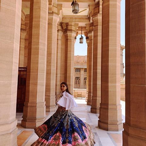 Beautiful Memories from @umaidbhawanpalace @tajhotels ❤️ major missing happening still haven’t had enough of this majestic structure.💗 @royalrendezvousofficial 
@themeweaversdesigns