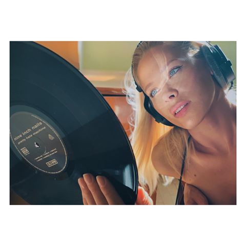 Music story by @dr.iller 
#vinyl #nineinchnails #prettyhatemachine #sin #bw #sound #music #nin #chill #artnude #vinyllover #warsawmodel #berlinmodel
