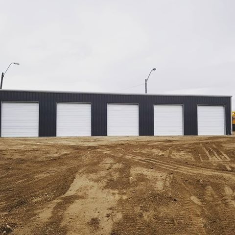Garage doors installed and grading completed. .
.
.
#customhomes #plumbing #builder #demo #demolition #toronto #bestwayconstruction #RenoRufio #renovations #homereno #homes #drywall #woodworking  #contractorsofinsta #contractors #toronto #carpentry #carpenter #framing #steelstudframing #roofing #renovationsofinsta #concrete #foundation #commercial #buildings