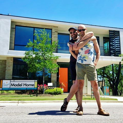 Phil and I had to check out these mid-century inspired dream homes, created by @starlight_village_homes, just  outside of Austin. Starlight Village was an absolute delight! The craftsmanship, and attention to detail left us astounded. We were treated to a full tour and couldn’t have left more excited about housing or design! #midcenturymodern #texas #starlightvillage #architecture #dwell #austin #leander