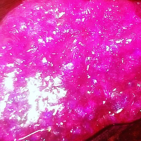Сегодня купила💕 очень приятный, не липнет, за 250 руб. Большооой, с блёстками и моим любимым розовым цветом... Купила же в Лианозовском парке💋 #лизун #слайм #блестки #розовыйслайм #блестящийслайм
