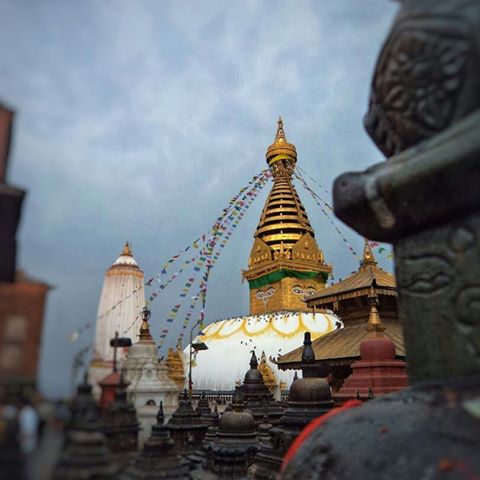😊 The colour of peace 🤗
#sywambhunath 
#nepalphotography 
#swyambhu
#discovernepal 
#advenzee
#buddha 
#snapseed 
#lightroom 
#nepal 
#world
#worldphotography
