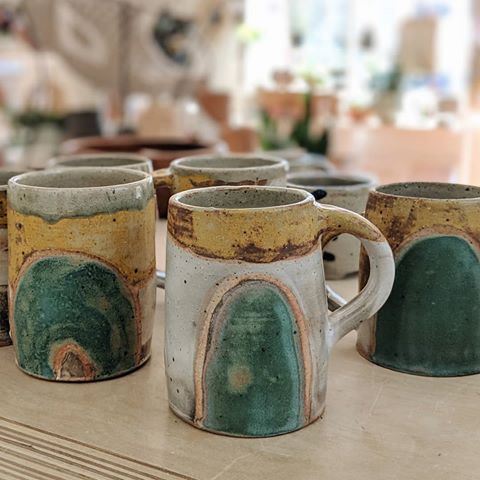 Unpacking Sarah Graeme's new pottery collection is filling me with such joy. I mean LOOK at these mugs!
.
.
.
#herenorthereshop #shopmahonebay #handmade #pottery #shoplocal #handmademug