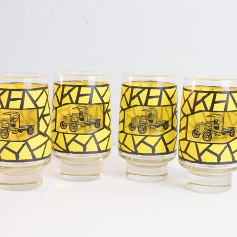 How cool are these glasses! Vintage geometric bold yellow. Pretty sure it’s a Ford model T. -
-
-
-
#vintage #vintagecar #fordmodelt #geometric #etsy #midcenturymodern #yellow #bold #glassware #etsyseller #forsale #fathersday #vintagefinds #thrifter #thrift #unique #ford #drinkingglasses #barware #mancave #mancavedecor