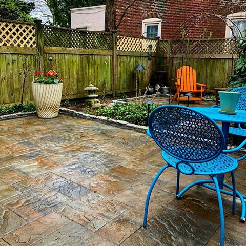This patio cleaned up nicely. ✨ 
Could your outdoor space use a little love?