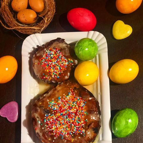 Пасхальное. Easter decoration. #eggs #springday #egg #easter #easteregg #bunt #colourful #colours #cosy #cake #hygge #cooking #cook #home #homesweethome #homedesign #homedecor #sunday #sundays #hamburg #food #foodblogger #foodphotography #foodgasm #insta #instagram #instadaily