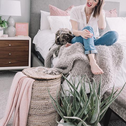 Do you ever wonder what your future grandkids will think of your Instagram feed? 👀 Just me? 🙃😂Here’s to hoping the photos of me sitting with my 🐶 and my 🌱🌿🌵 age better than my middle school photos did... http://liketk.it/2Bp5U @liketoknow.it #liketkit #LTKhome #bedroomdecor #bedroomideas #bedroominspo