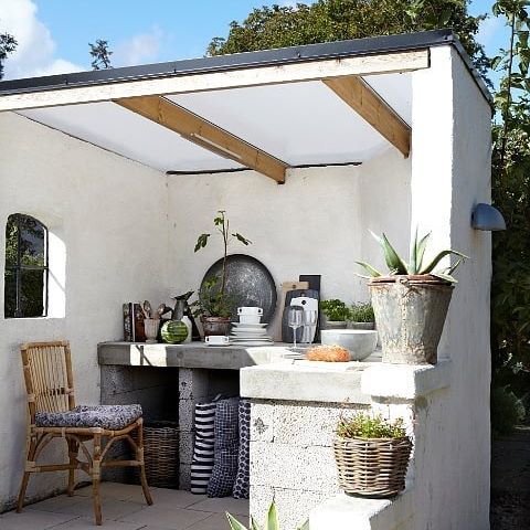 Get your outdoor kitchen ready for barbeque season! @eesomehome ☀️