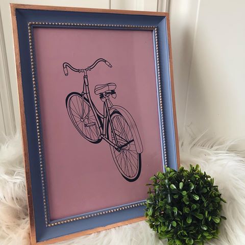 Na predaj 🌸 #love #mywork #handmade #friday #happy #purple #lilac #bronze #detail #frame #photoframe #bicycle #picture #wallart #interiordesign #whiteinterior #interior #design #style #modern #homedecor #home #decor #decoration #homestyle #homedesign