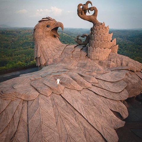 Who gave vultures a bad name? They can be heroes too. @jonny.melon got a bird's eye view of this tribute to the unsung hero from #Ramayan. Towering over the countryside in Chadayamangalam, Kollam, #Kerala.
#India #incredibleindia #travel #sculpture #keralatourism🌴 #aerialphotography #dailyphotography #travelpicsdaily #views😍