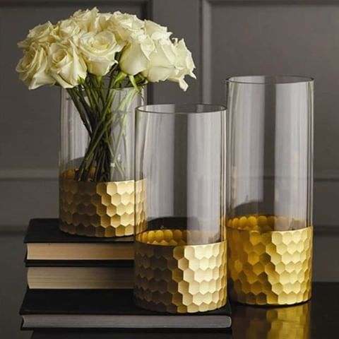 Lovely Set Of Glass And Gold Vases 
from @purplebox_interiors
#vases #vase #vasecorner #interiordesign #design #designer #decor #homedecor #homedecoration #homedecorations #design #luxury #luxuryhomes #luxurylifestyle #lifestyle #art #creative #creativity #craft #style #contemporary #modern #glass #gold  #yourhome #fresh